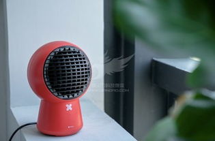 日本東芝同代工廠,2 秒速熱的高顏值暖風(fēng)機,看劇 辦公必備